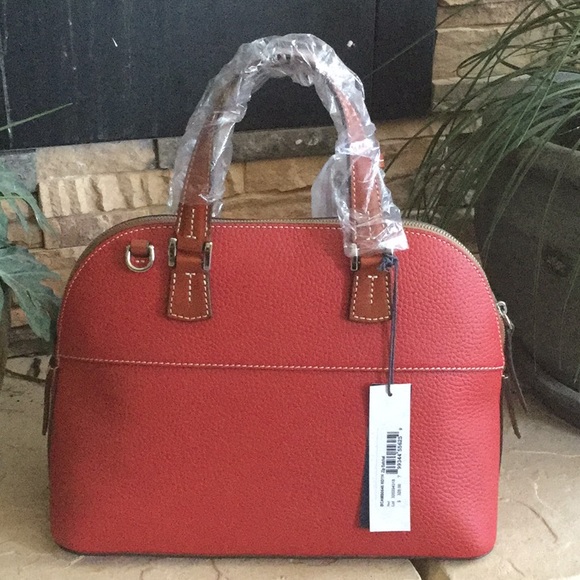 ❤️❤️SOLD❤️❤️NWT Dooney & Bourke Zip Satchel - Picture 4 of 8
